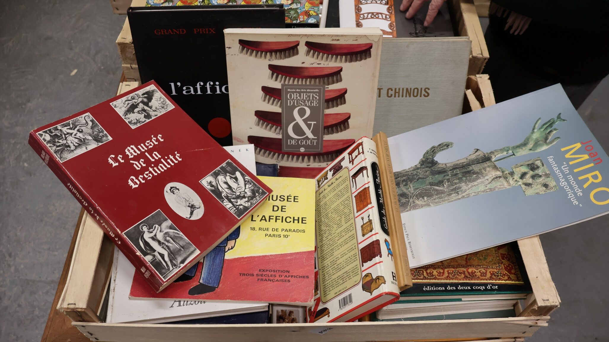 VENTE DE VIEUX PAPIERS REGIONALISTES, LIVRES, DESSINS, AQUARELLES ET DIVERS
