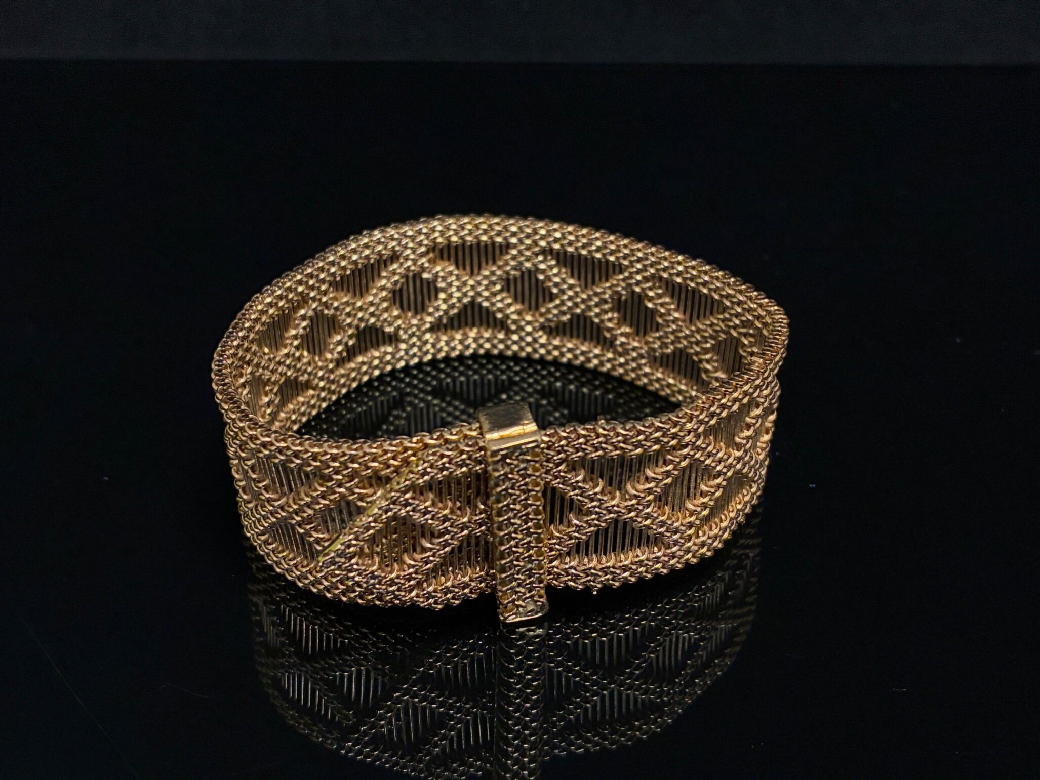 26/09/25 à 14:00 – VENTE ART D&rsquo;ASIE, MOBILIER ET OBJETS D&rsquo;ART, BIJOUX ET OR