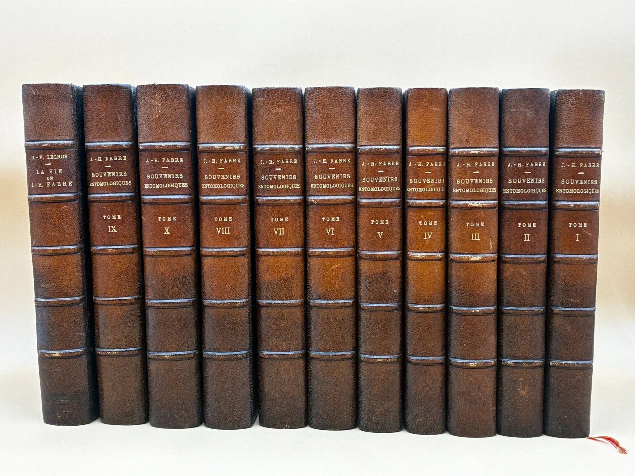 VENTE DE LIVRES 1ère Partie - Lot 1 à 287. VENTE DE LIVRES 2ème Partie - Lot 288 à 420. En ligne à partir de Mardi 20 janvier 18h00