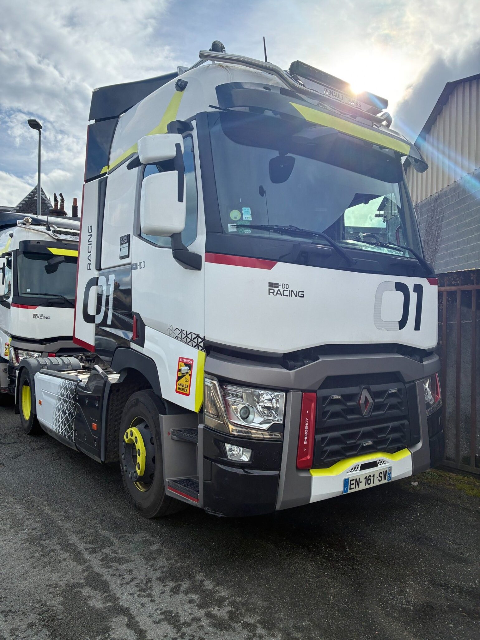 TRACTEURS ROUTIERS RENAULT T 480